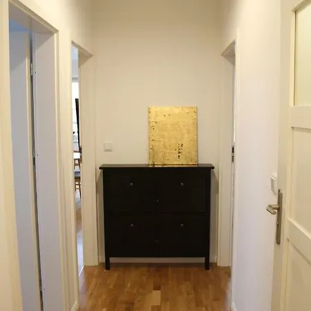 Zielone Tarasy 耶莱尼亚古拉